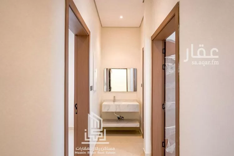 Floor for Sale in Riyadh As Saadah 9