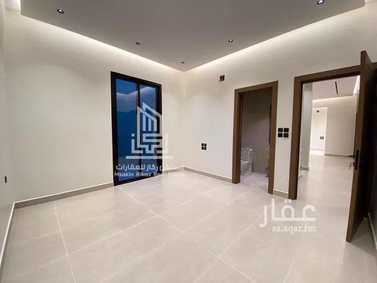 دور للبيع في شارع حصن القابل, حي السعادة, مدينة الرياض, منطقة الرياض 18