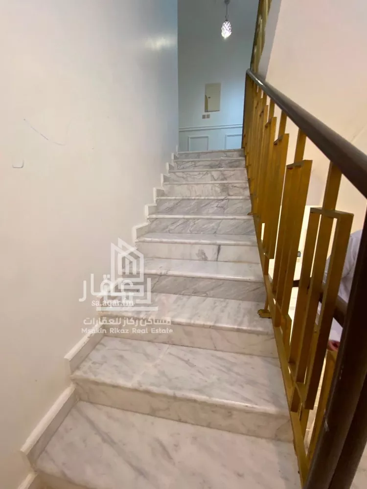 فيلا للإيجار في شارع حسن كاظم الهندي, حي السعادة, مدينة الرياض, منطقة الرياض 15