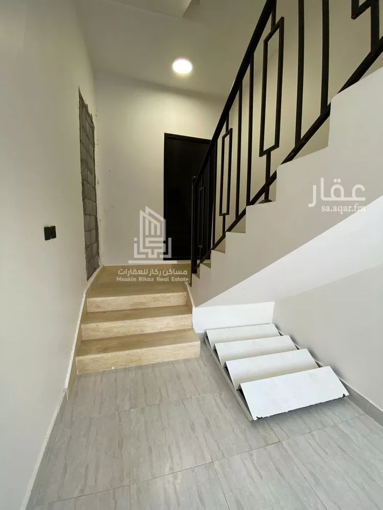 دور للبيع في شارع ابن بسام, حي السلام, مدينة الرياض, منطقة الرياض صورة 3