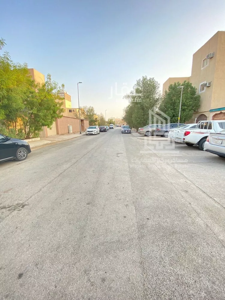 فيلا للبيع في شارع أحمد بن أبان, حي الإسكان, مدينة الرياض, منطقة الرياض صورة 3