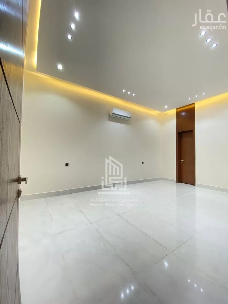 Floor for Sale in Riyadh Al Bariah 9