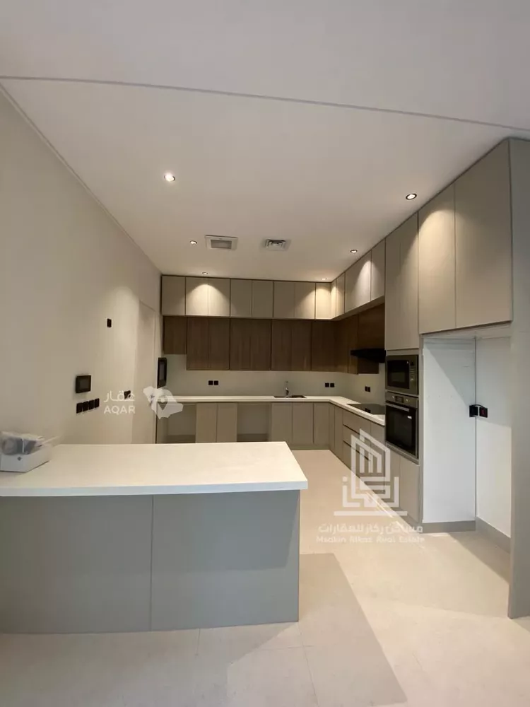 Floor for Rent in Riyadh An Narjis 8