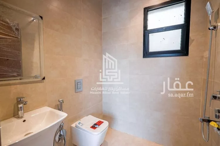 Floor for Sale in Riyadh As Saadah 13