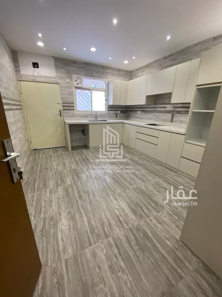 فيلا للإيجار في شارع أحمد الحسباني, حي الربوة, مدينة الرياض, منطقة الرياض 10