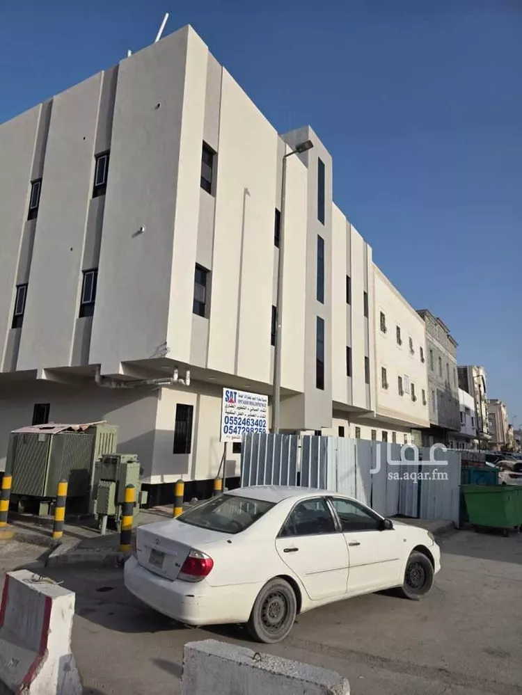 عمارة للبيع في شارع السابع عشر, حي الثقبة, مدينة الخبر, المنطقة الشرقية
