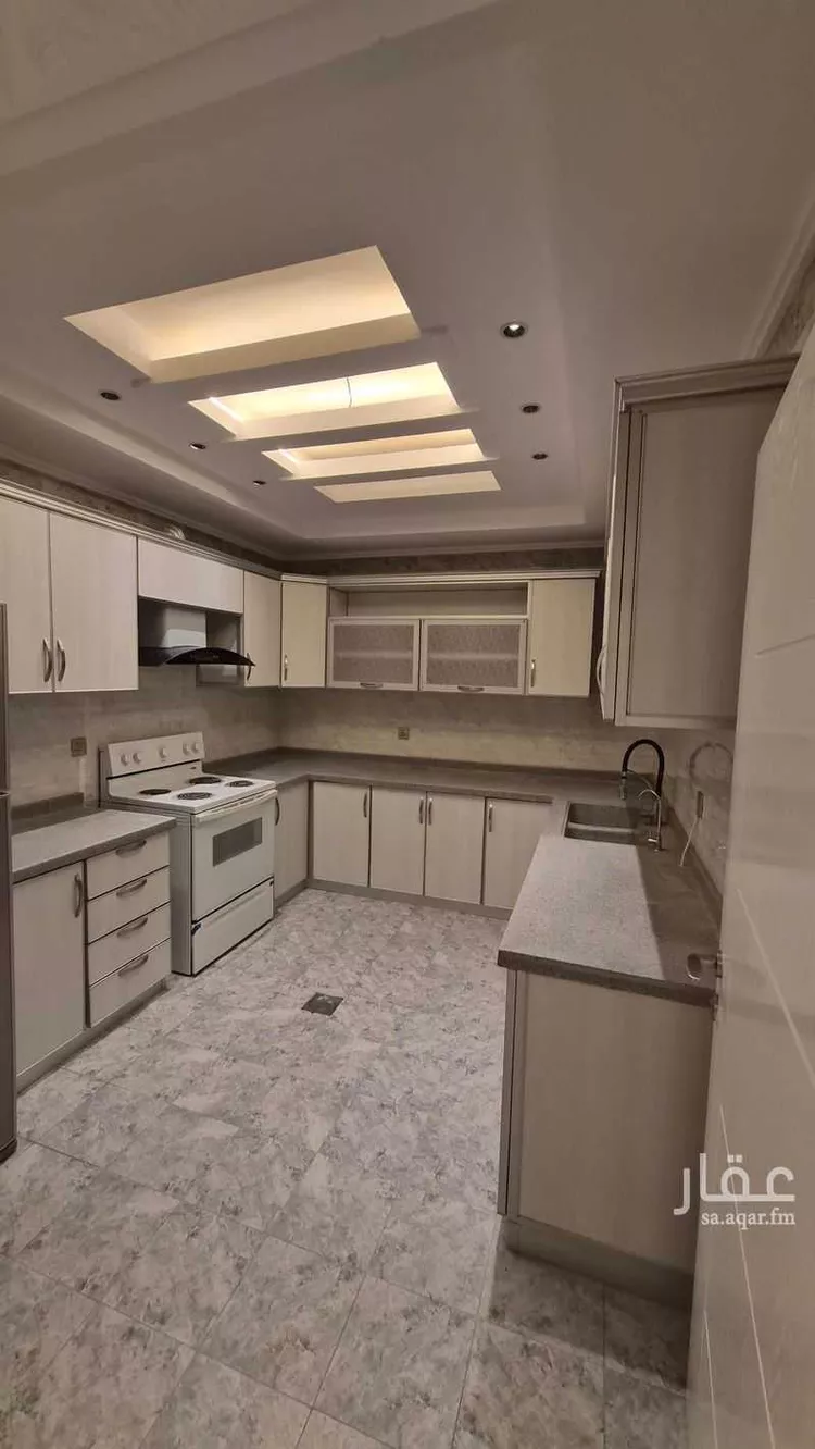 فيلا للإيجار في شارع 30ب, حي الراكة الجنوبية, مدينة الخبر, المنطقة الشرقية صورة 3