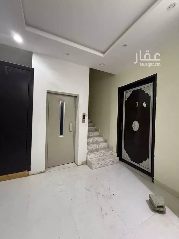 عمارة للبيع في شارع يوسف الجد, حي المهدية, مدينة الرياض, منطقة الرياض صورة 2