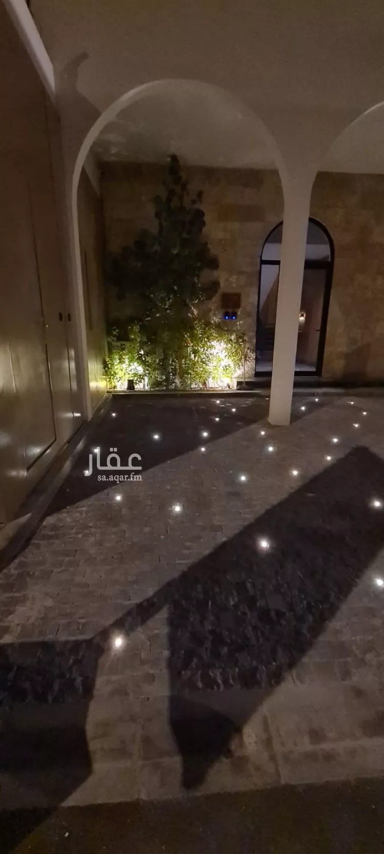 Floor for Rent in Riyadh Al Malqa 11