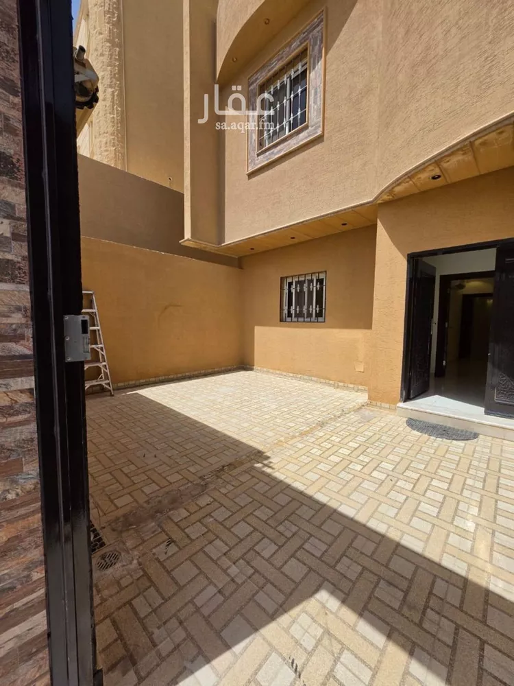 Floor for Rent in Riyadh Hittin