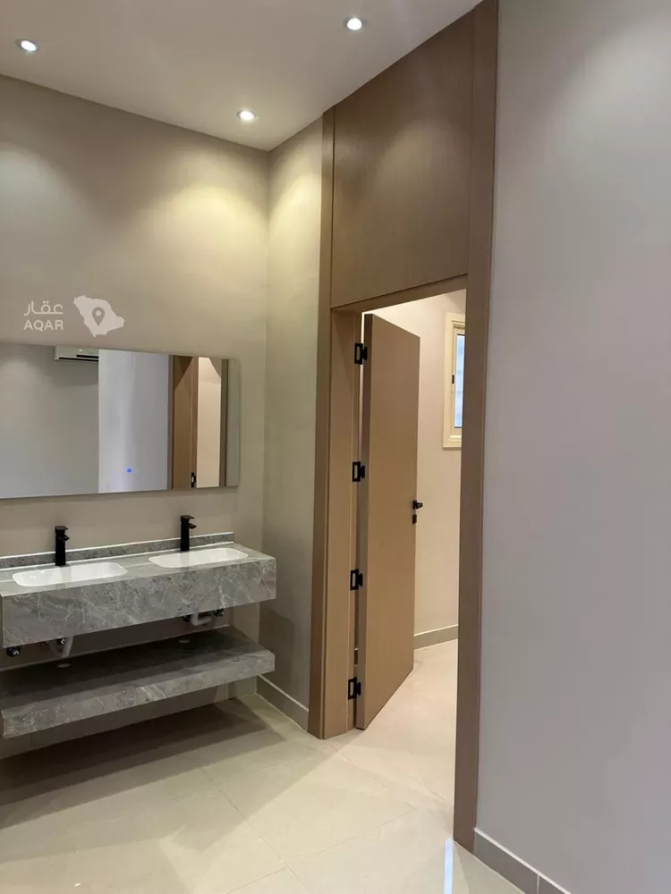 دور للبيع في شارع رقم 423, حي الملقا, مدينة الرياض, منطقة الرياض 20