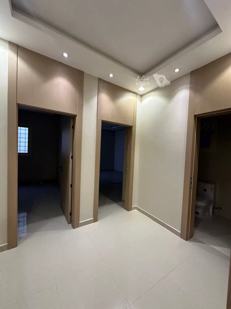 دور للبيع في شارع رقم 423, حي الملقا, مدينة الرياض, منطقة الرياض 12