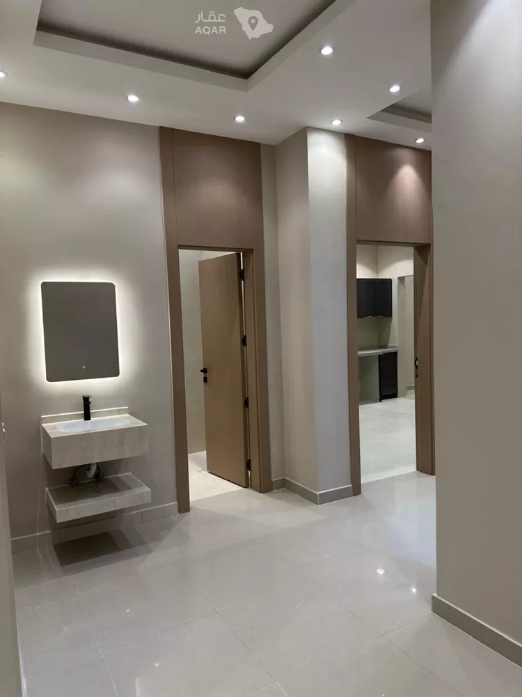 دور للبيع في شارع رقم 423, حي الملقا, مدينة الرياض, منطقة الرياض 17