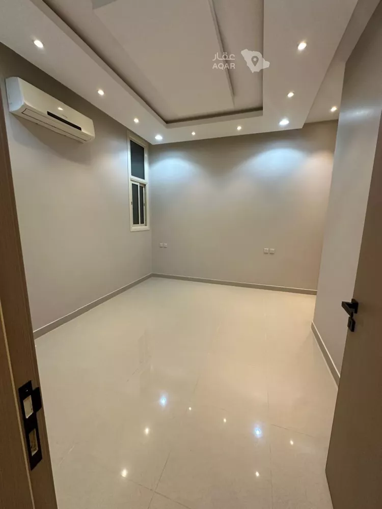 دور للبيع في شارع رقم 423, حي الملقا, مدينة الرياض, منطقة الرياض 9