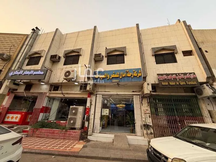 عمارة للبيع في شارع سلطانة, حي سلطانة, مدينة الرياض, منطقة الرياض