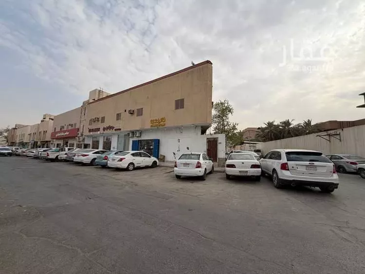 عمارة للبيع في شارع أغادير, حي سلطانة, مدينة الرياض, منطقة الرياض صورة 3