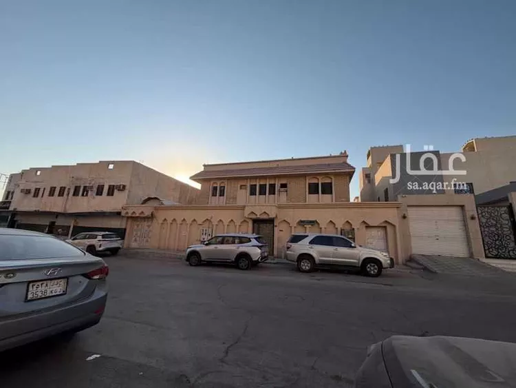 فيلا للبيع في شارع محمد بن سليمان الحمدان, حي سلطانة, مدينة الرياض, منطقة الرياض