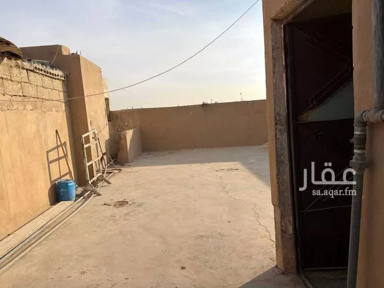 عمارة للبيع في شارع بدوة, حي سلطانة, مدينة الرياض, منطقة الرياض صورة 4