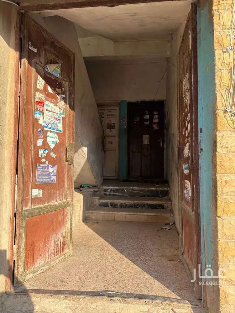 عمارة للبيع في شارع بدوة, حي سلطانة, مدينة الرياض, منطقة الرياض صورة 2