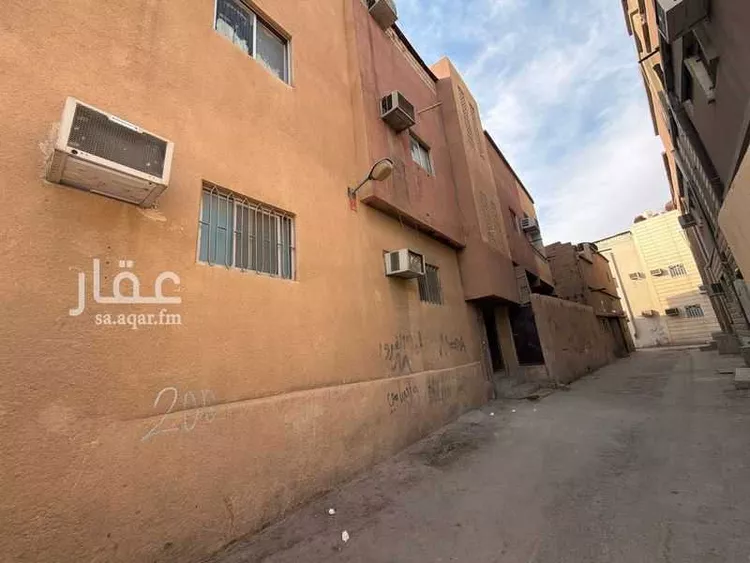 عمارة للبيع في شارع بدوة, حي سلطانة, مدينة الرياض, منطقة الرياض صورة 5