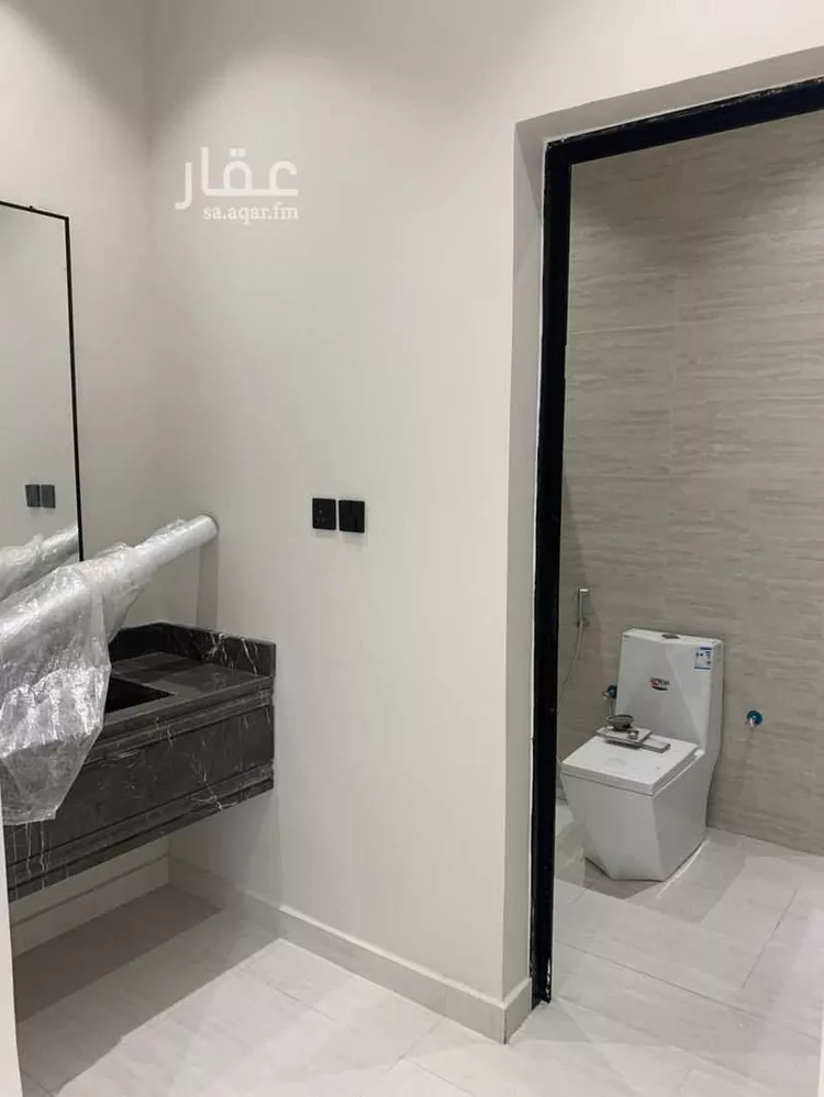 دور للبيع في شارع شارع 5 هـ, حي السويس 1, مدينة جازان, منطقة جازان صورة 2
