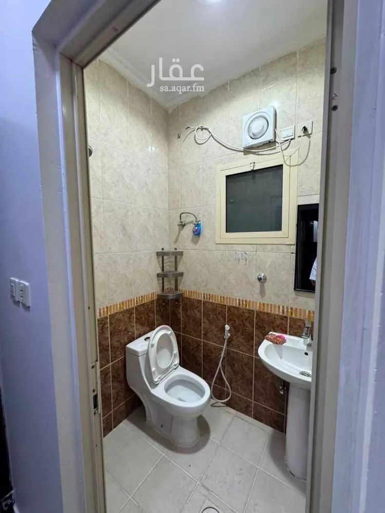 عمارة للإيجار في شارع صالح بن حنبل, حي الراكة الجنوبية, مدينة الخبر, المنطقة الشرقية صورة 2
