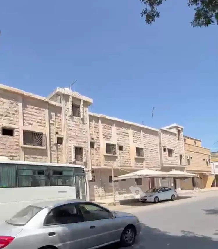 عمارة للإيجار في شارع الثالث والعشرون, حي الثقبة, مدينة الخبر, المنطقة الشرقية صورة 3