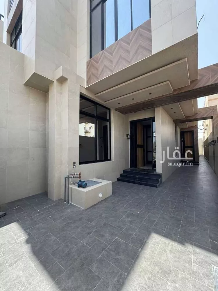 فيلا للبيع في شارع شارع 337 الحسينية 2, حي الهجلة الجديد, مدينة مكة المكرمة, منطقة مكة المكرمة 1 صورة