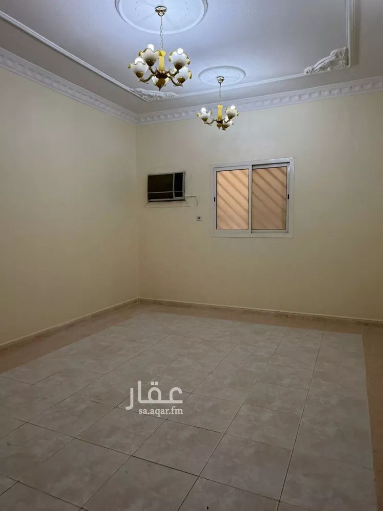 فيلا للإيجار في شارع عثمان الشمري, حي إشبيلية, مدينة الرياض, منطقة الرياض صورة 2
