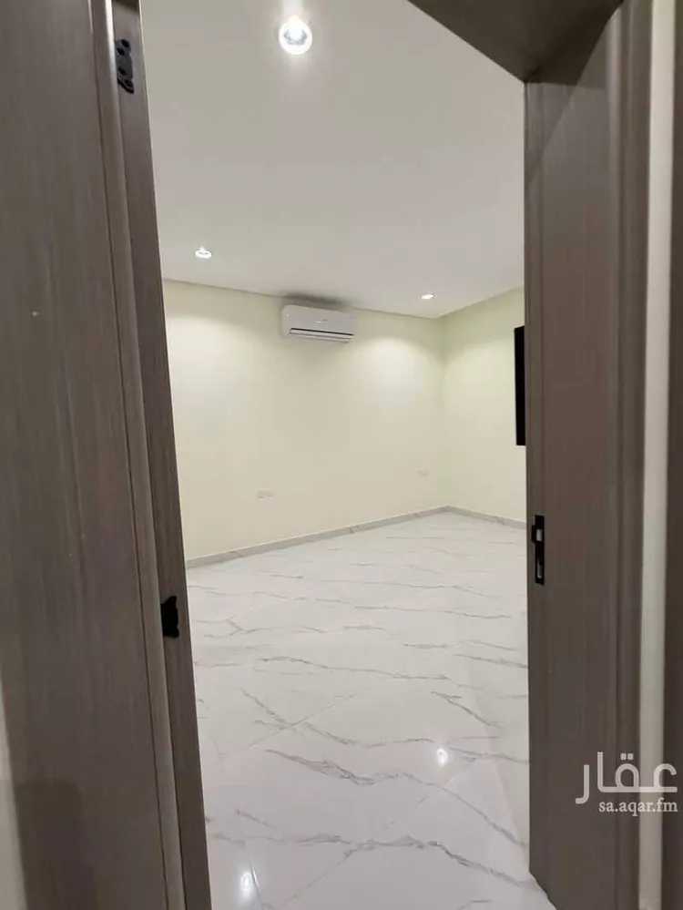 دور للإيجار في شارع جندب بن كعب, حي الضباط, مدينة الرياض, منطقة الرياض صورة 2