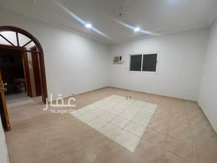 شقة للإيجار في شارع عمر و ابن العاص, حي المصيف, مدينة تبوك, منطقة تبوك