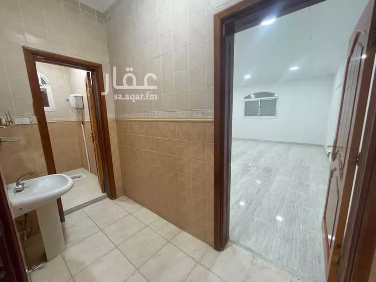 شقة للإيجار في شارع عمر و ابن العاص, حي المصيف, مدينة تبوك, منطقة تبوك صورة 4