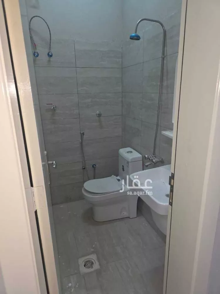 عمارة للإيجار في شارع ابن أكثم, حي الدوبية, مدينة الرياض, منطقة الرياض 11