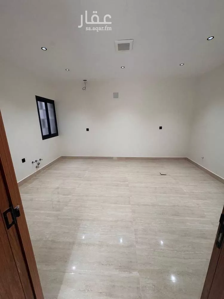 دور للبيع في شارع إبراهيم الهاشمي, حي عكاظ, مدينة الرياض, منطقة الرياض صورة 5