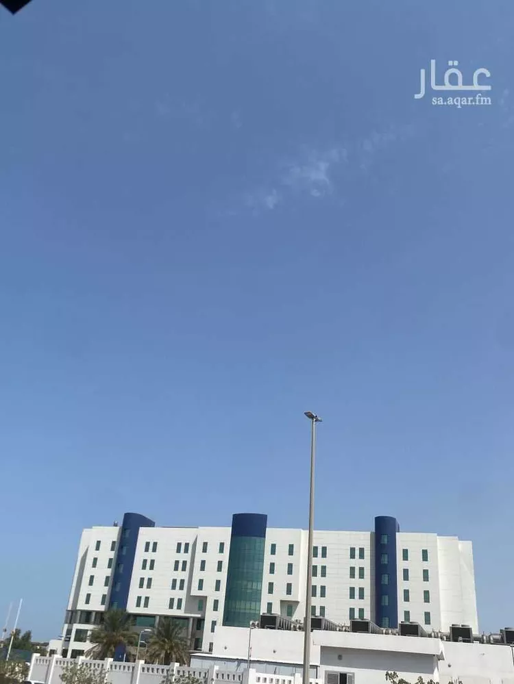 Shop for Rent in Jeddah Al Shera'a صورة 2