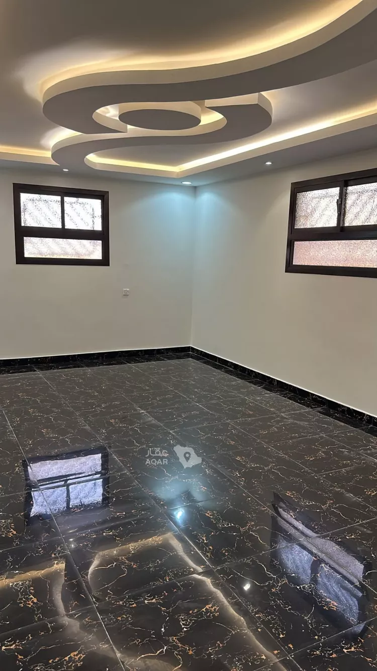 Floor for Rent in Riyadh Al Marwah 6