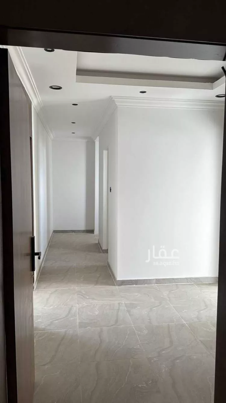 عمارة للبيع في شارع الرايه, حي الندوة, مدينة الرياض, منطقة الرياض صورة 3
