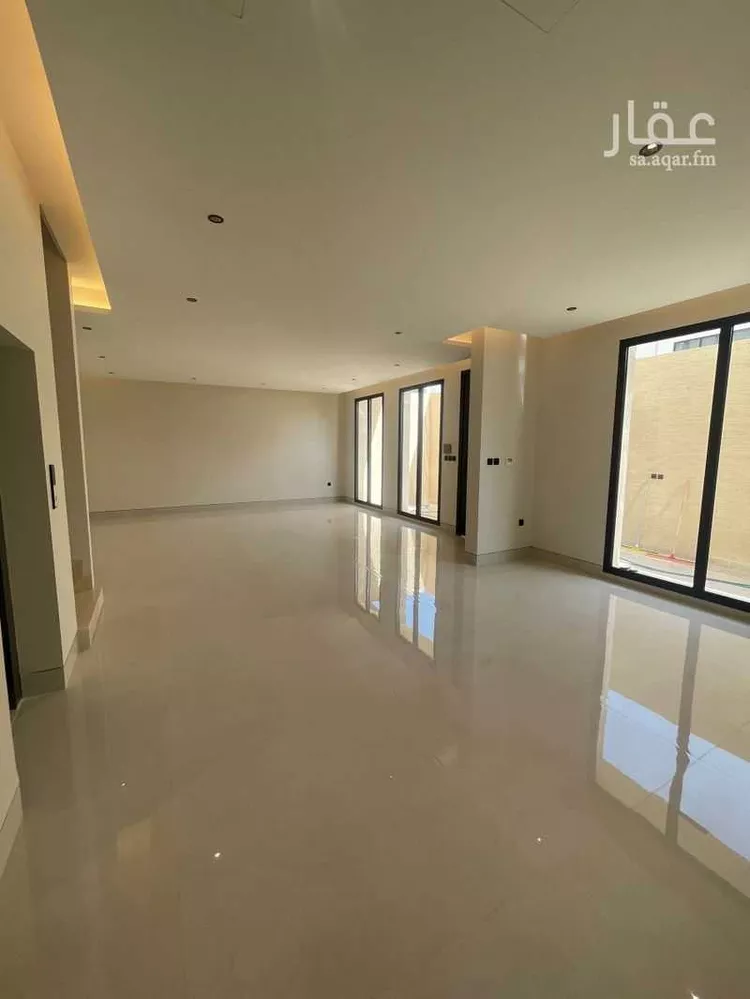 فيلا للبيع في شارع عثمان بن عمر, حي العارض, مدينة الرياض, منطقة الرياض صورة 4