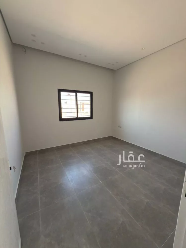 فيلا للبيع في شارع ابن الصاحب, حي الورود, مدينة الخرج, منطقة الرياض