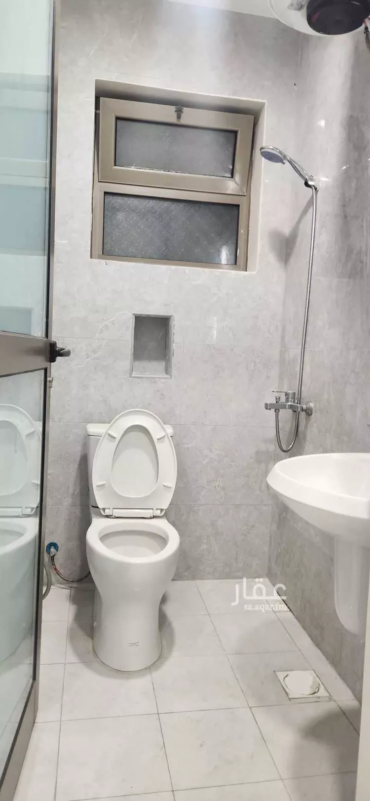 عمارة للإيجار في شارع الياقوت, حي الجوهرة, مدينة الدمام, المنطقة الشرقية صورة 2