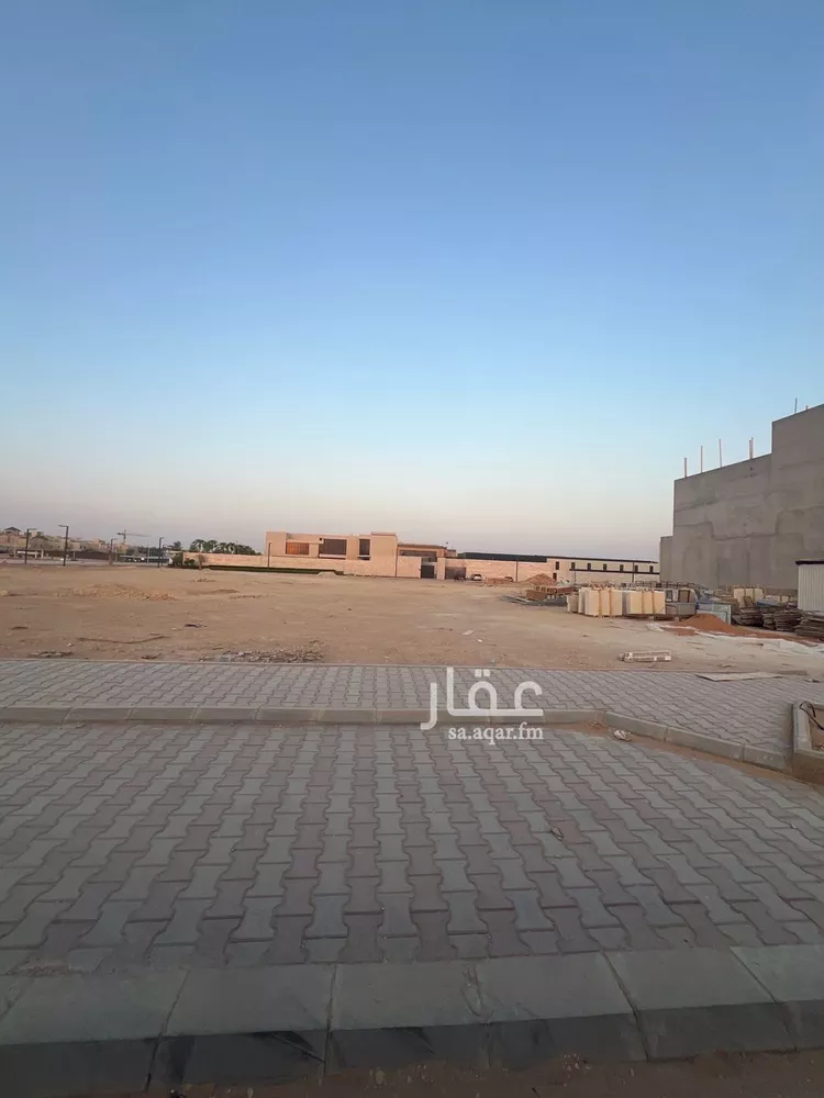 أرض للبيع في شارع أبي بكر القنائي, حي عرقة, مدينة الرياض, منطقة الرياض
