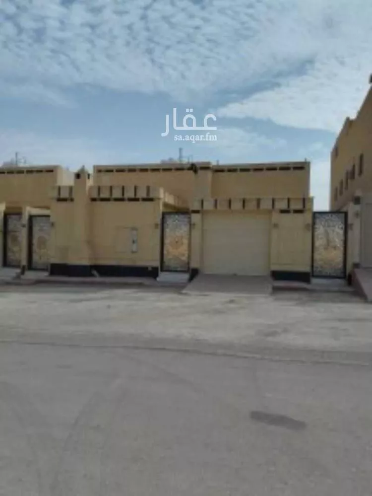 دور للبيع في شارع أمين بن محمد مرداد ، حي المهدية ، الرياض ، منطقة الرياض