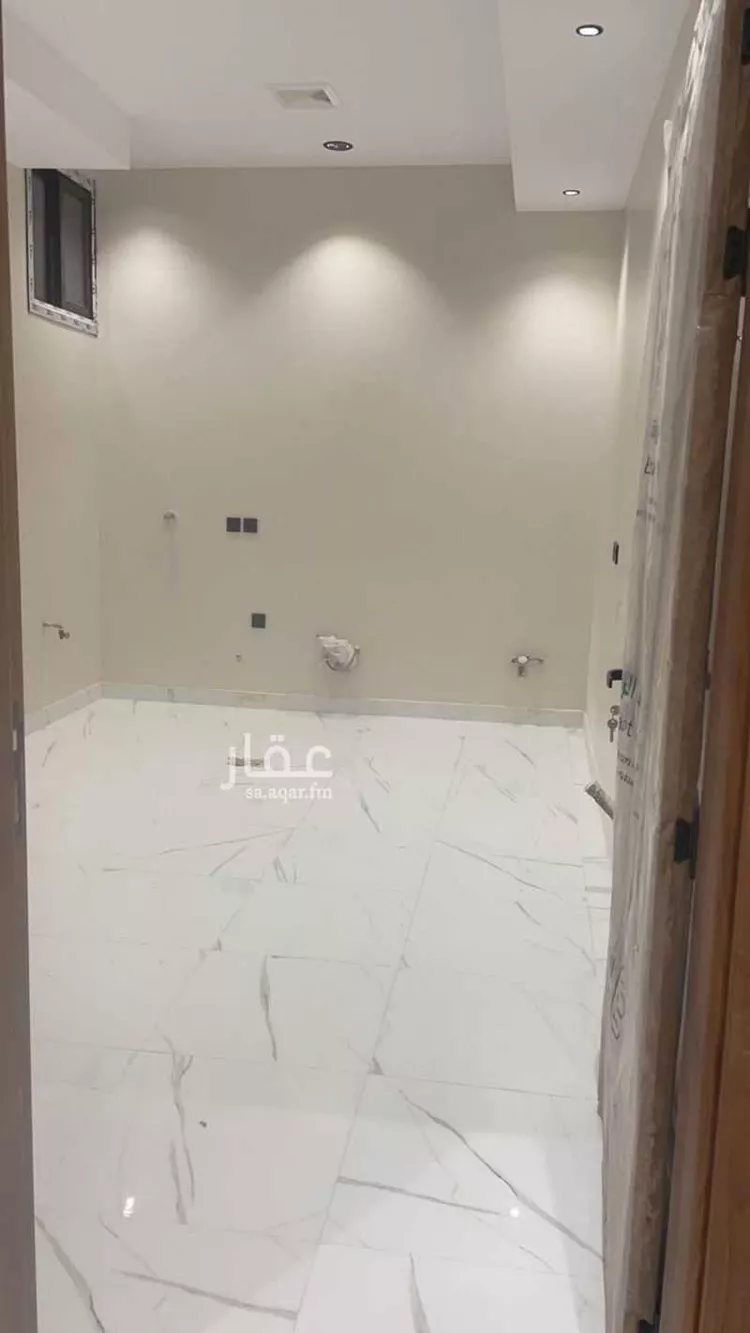 شقة للإيجار في شارع الاسود ابن عبد شمس البلوي ، حي شوران ، المدينة المنورة ، منطقة المدينة المنورة