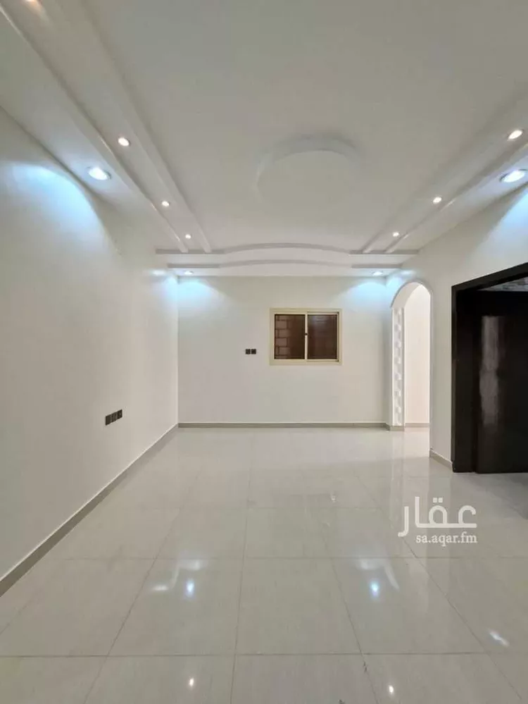 شقة للإيجار في شارع ظافر ابن حسن الازدي ، حي النقرة ، حائل ، منطقة حائل صورة 3