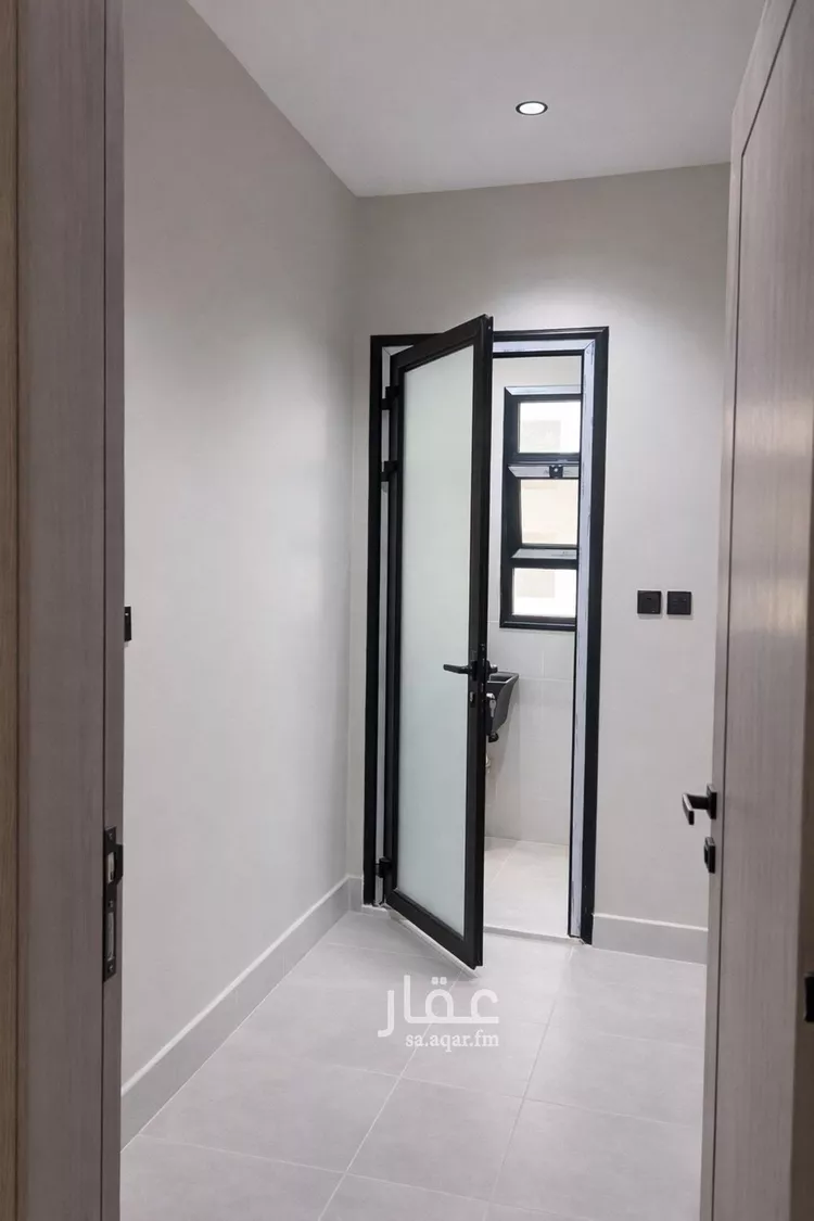 شقة للبيع في شارع القيصومة, حي الحمراء, مدينة الخبر, المنطقة الشرقية صورة 2