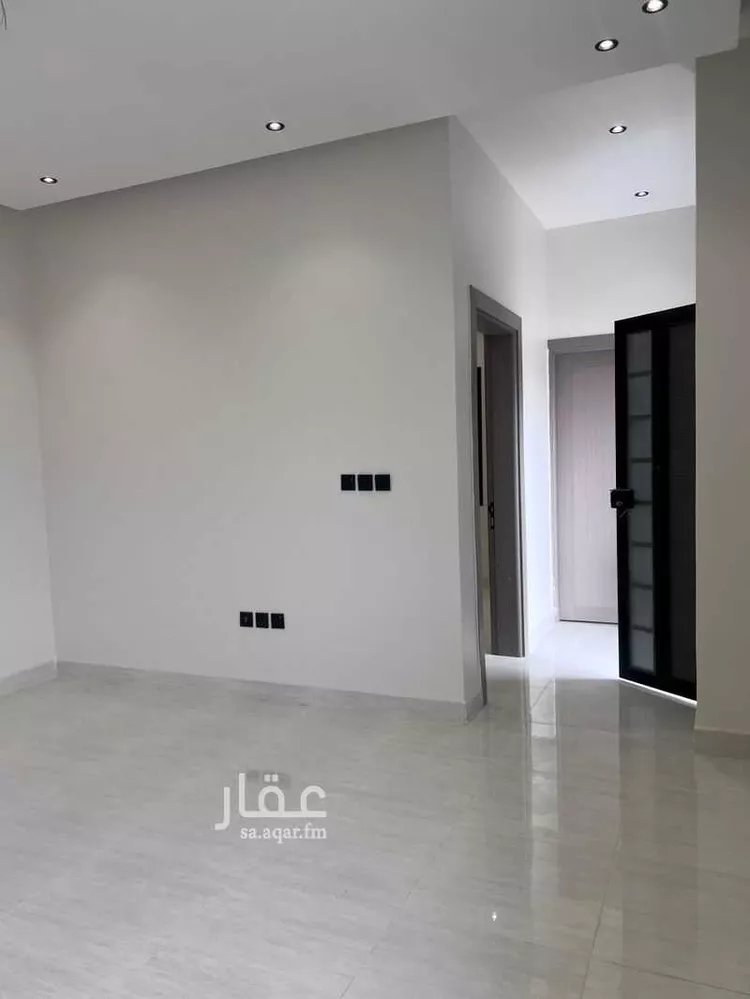 شقة للبيع في شارع القصيم, حي الصواري, مدينة الخبر, المنطقة الشرقية 6