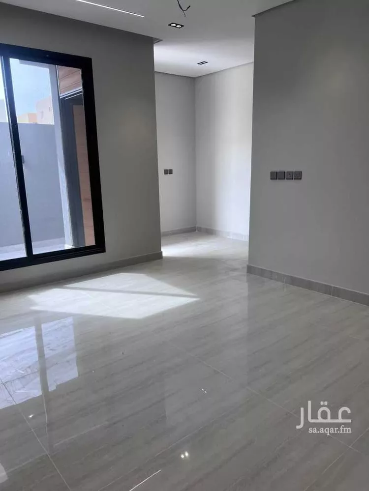 فيلا للبيع في شارع القرص, حي العقيق, مدينة الخبر, المنطقة الشرقية 8