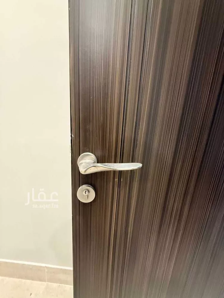 شقة للإيجار في شارع يزيد بن حصين, حي الدانة الشمالية, مدينة الظهران, المنطقة الشرقية صورة 3