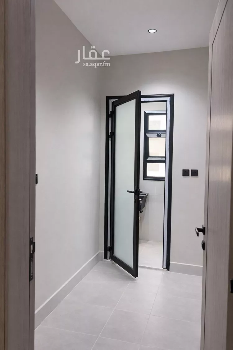 شقة للبيع في شارع القيصومة, حي الحمراء, مدينة الخبر, المنطقة الشرقية صورة 3