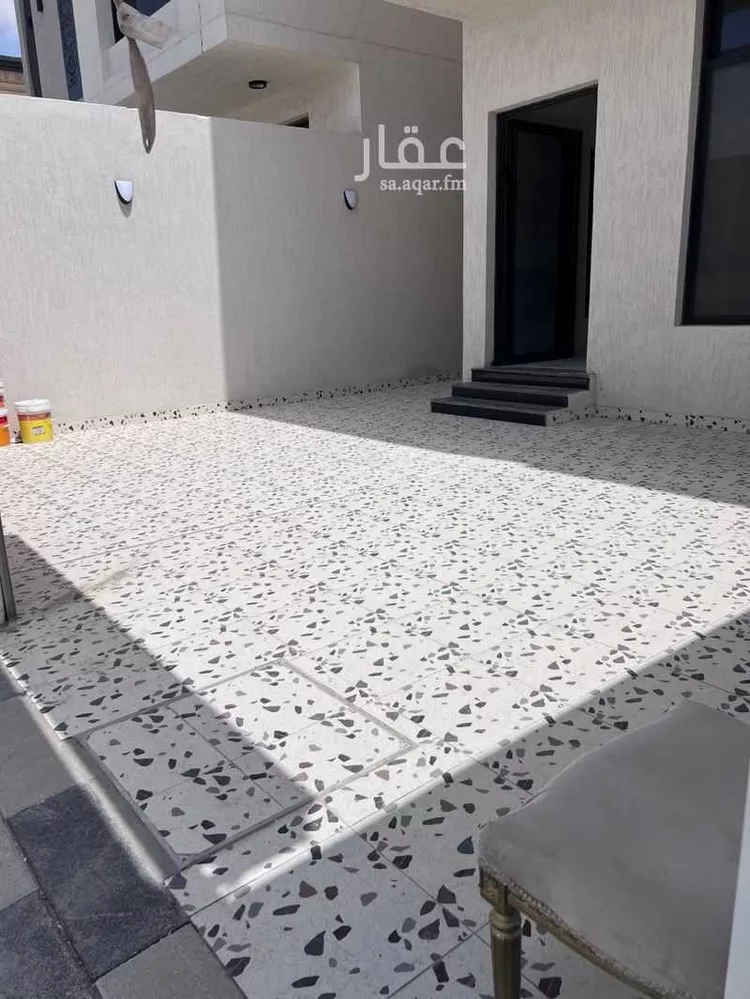 فيلا للبيع في شارع القرص, حي العقيق, مدينة الخبر, المنطقة الشرقية 9